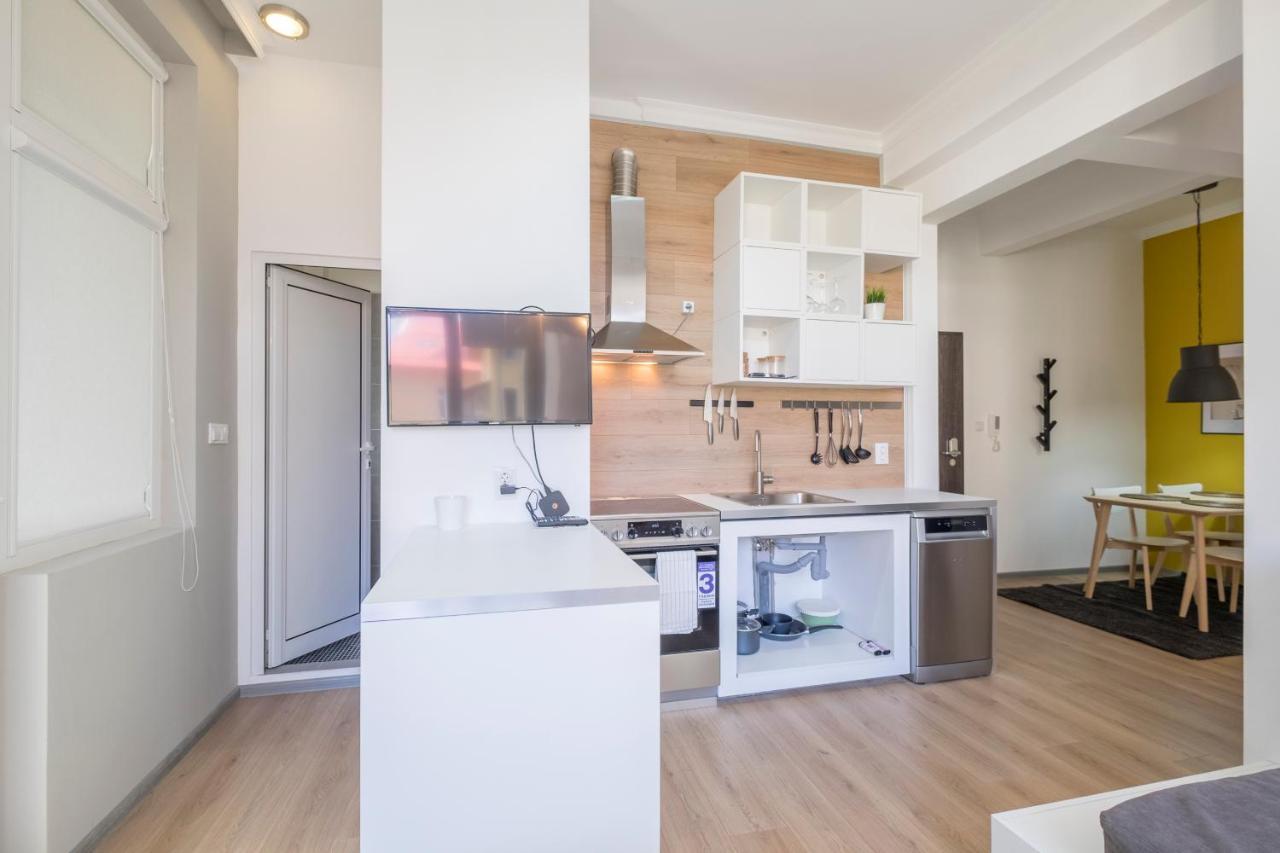 Bluewaveplace - Contemporary Home In Center Of صوفيا المظهر الخارجي الصورة