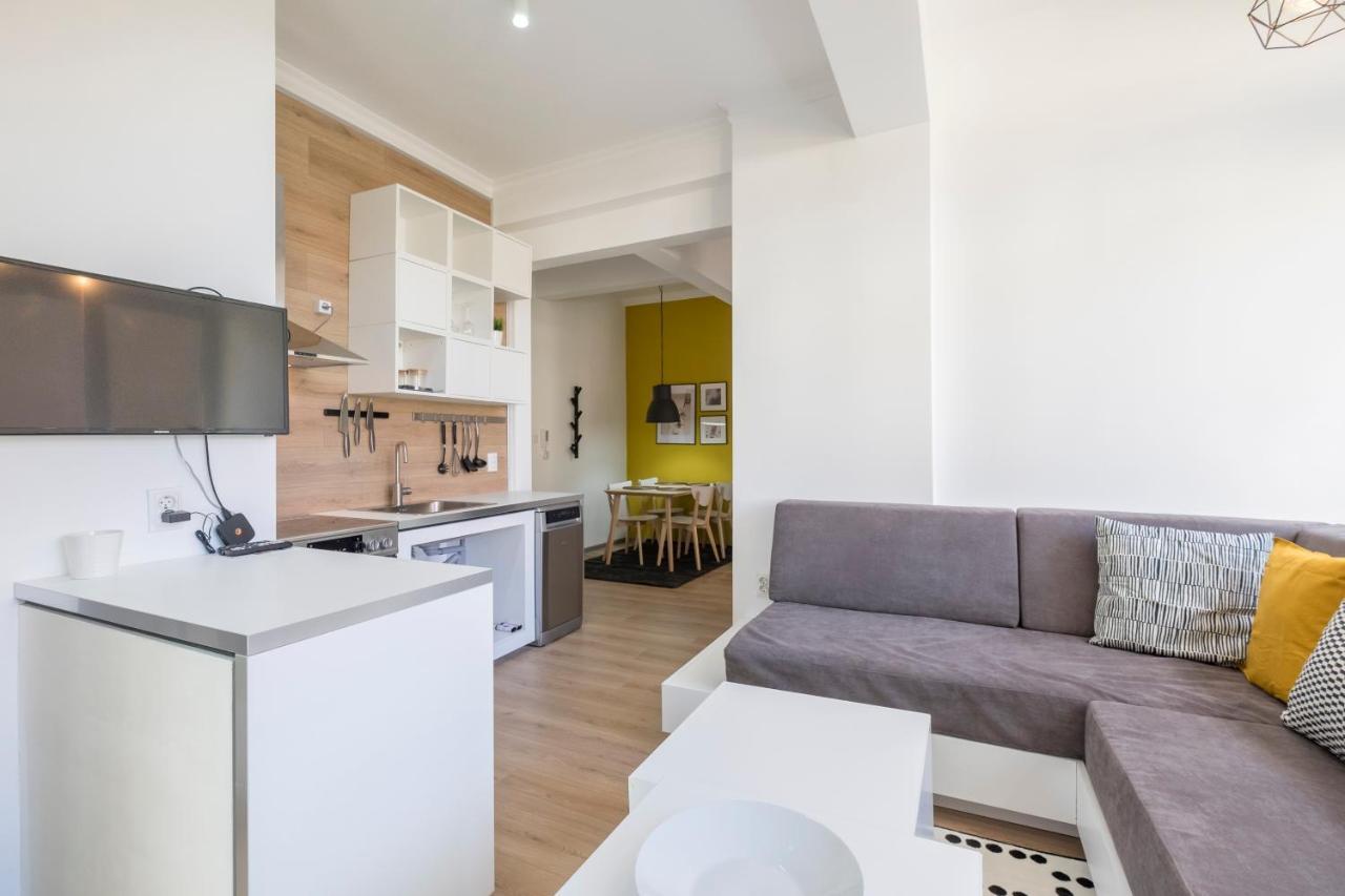 Bluewaveplace - Contemporary Home In Center Of صوفيا المظهر الخارجي الصورة
