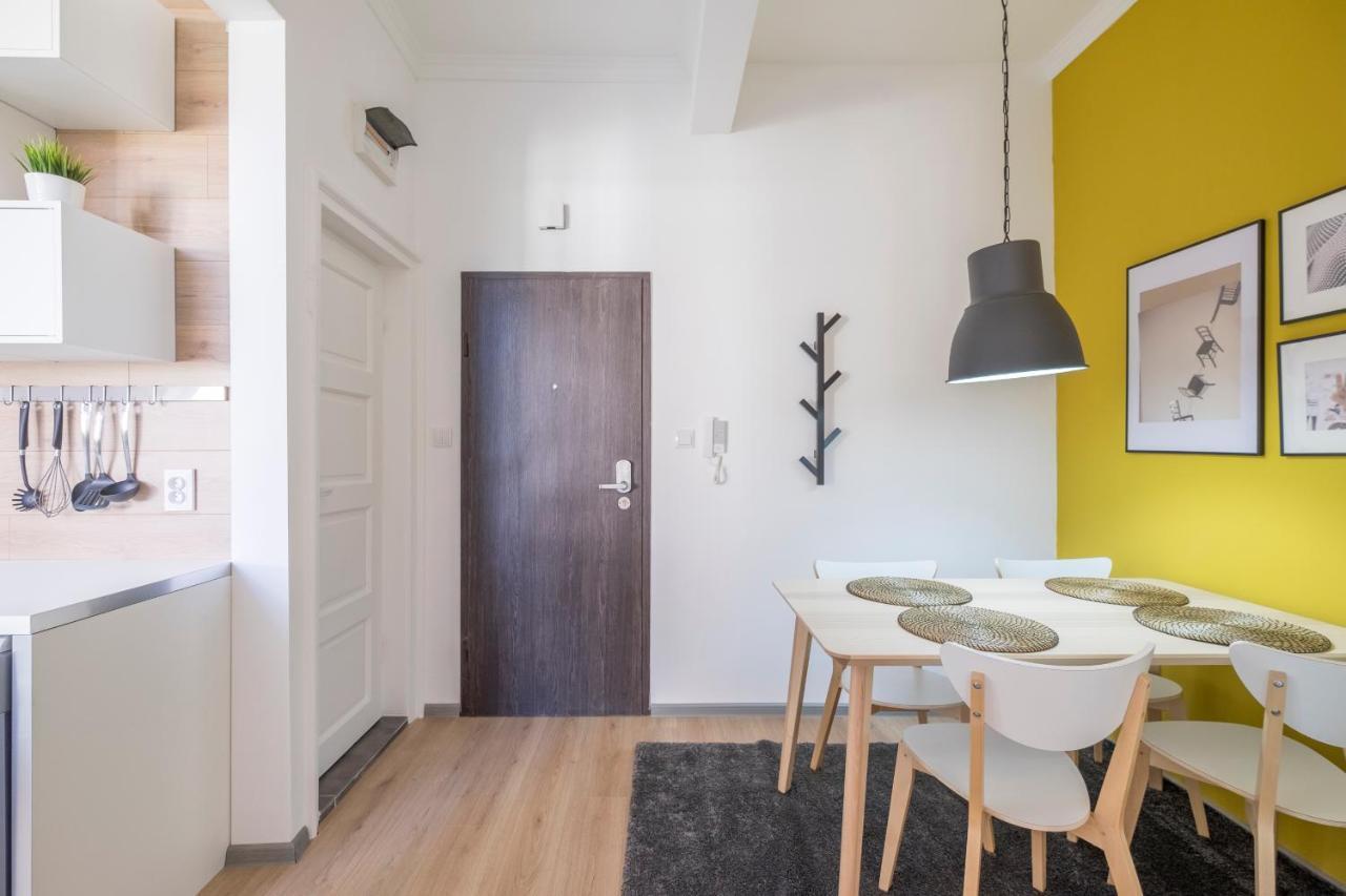 Bluewaveplace - Contemporary Home In Center Of صوفيا المظهر الخارجي الصورة